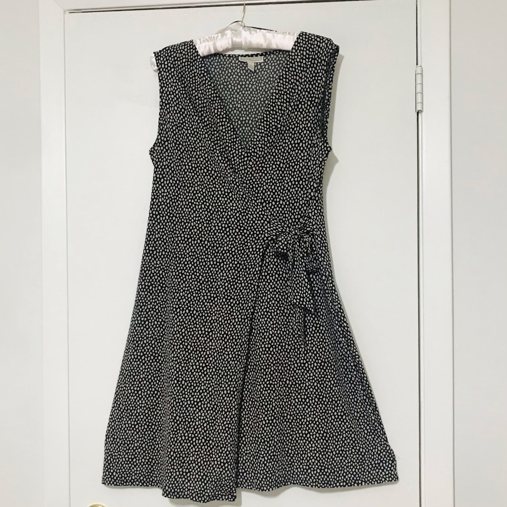 Dana Buchman black dotted dress. M